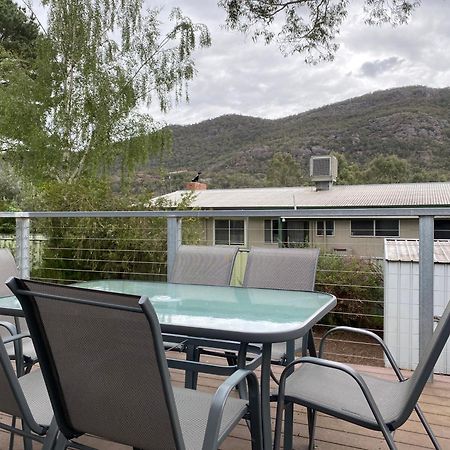 3 Bedroom Holiday House Halls Gap Ngoại thất bức ảnh